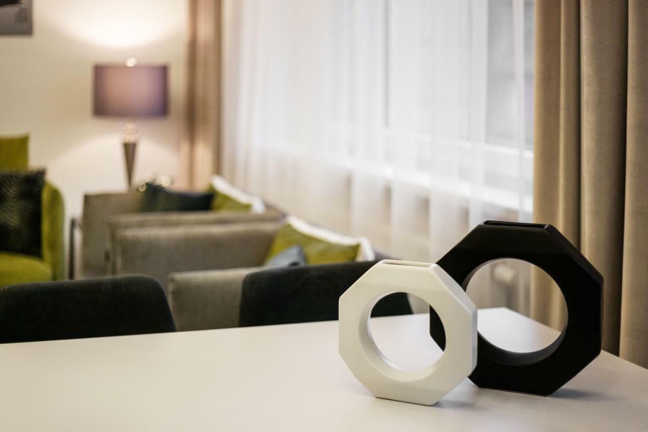 Luxury For Everyone - Hills Park Lux Apartments 2 VNO Buitenkant foto
